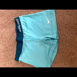 Nike pro shorts 3”
